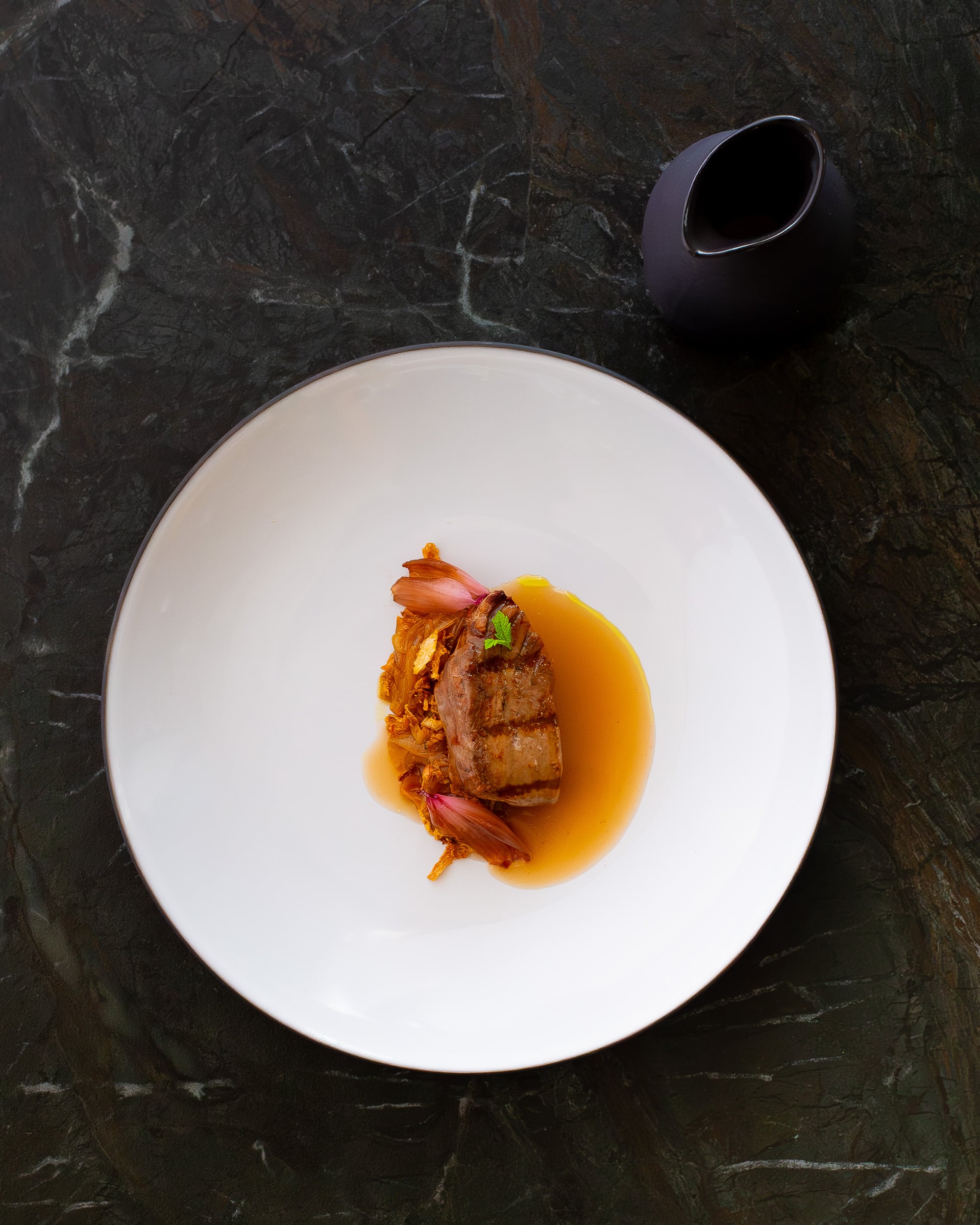Plato del menú de atún de El Cortijo